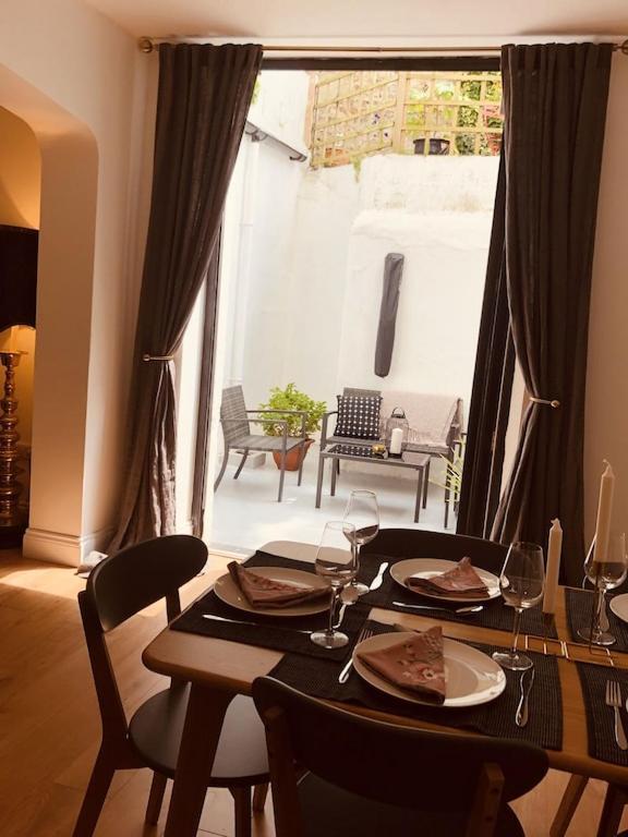 Central Brighton Flat, 3 Bedrooms, Sleeps 6, Close To Shops And Beach Exterior photo